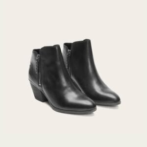 FRYE Women's Judith Zip Bootie Boots Black Leather Booties Size 9